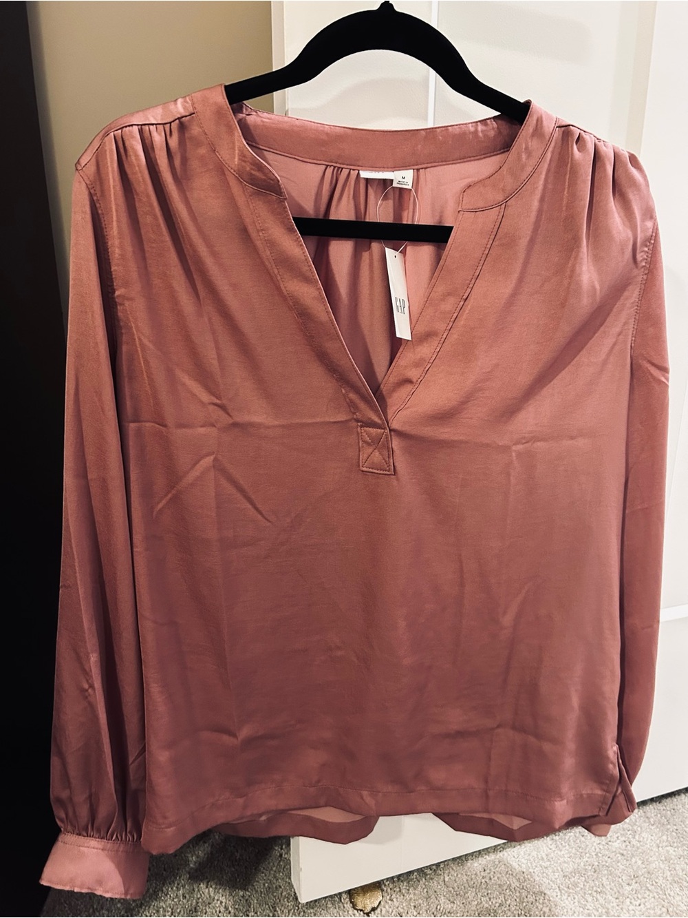 GAP Women's Dusty Mauve V-Neck Long Sleeve Blouse